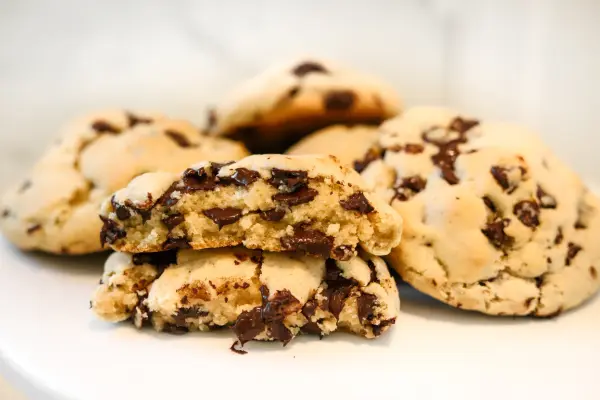 chocolate-chip-cookies