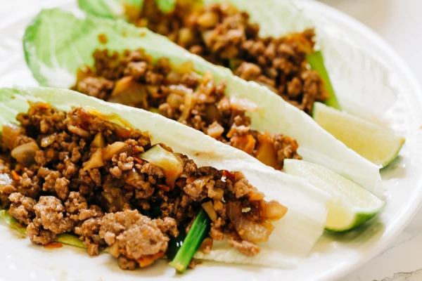 ground beef and peanut lettuce wraps